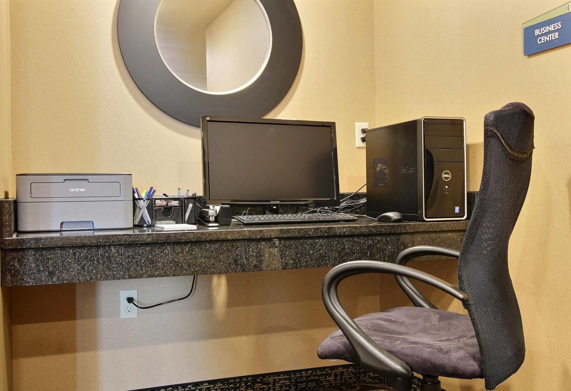 Cobblestone Inn & Suites - Linton Εξωτερικό φωτογραφία