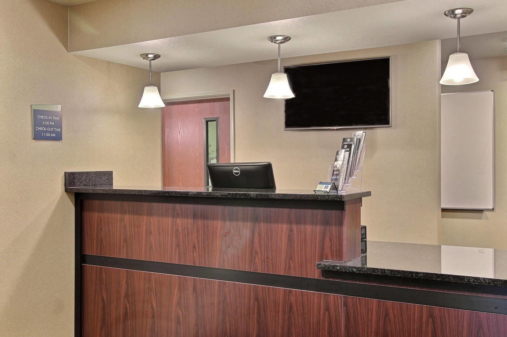 Cobblestone Inn & Suites - Linton Εξωτερικό φωτογραφία